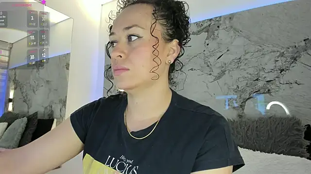 LIZ HOLMES online show from 09.30.25