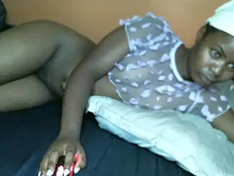 Snapshot of princess-maira chatting on 03.21.25 princess-maira online show from 03.21.25