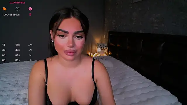 Snapshot of babyleilaa chatting on 12.14.24 babyleilaa online show from 12.14.24
