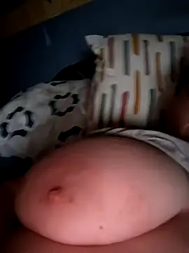 Snapshot of poussychats chatting on 12.15.24 poussychats online show from 12.15.24