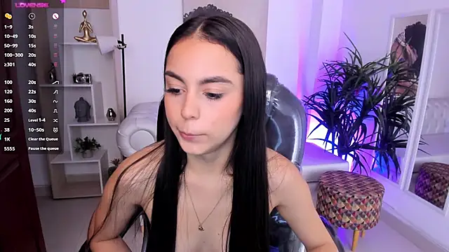 Aleejaa   online show from 01.21.25