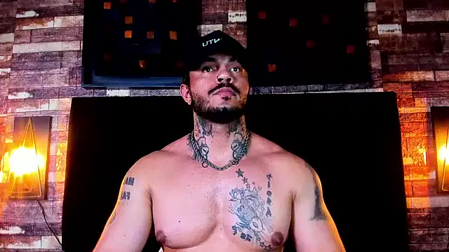 Van Velckan online show from 12.15.24