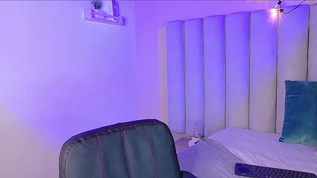 alaia-rogers online show from 10.23.25