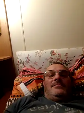 Snapshot of Gavin_6969 chatting on 10.21.25 Gavin 6969 online show from 10.21.25