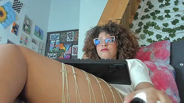 Snapshot of Ada_gales_ chatting on 12.06.24 Ada gales online show from 12.06.24