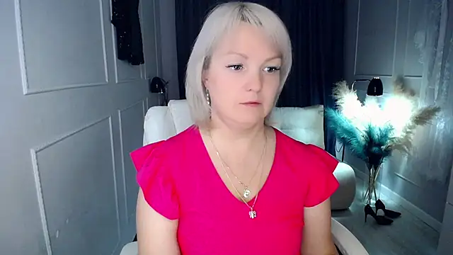 Juarnea online show from 11.14.25