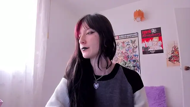 Snapshot of sunshine_girl9 chatting on 12.10.24 sunshine girl9 online show from 12.10.24