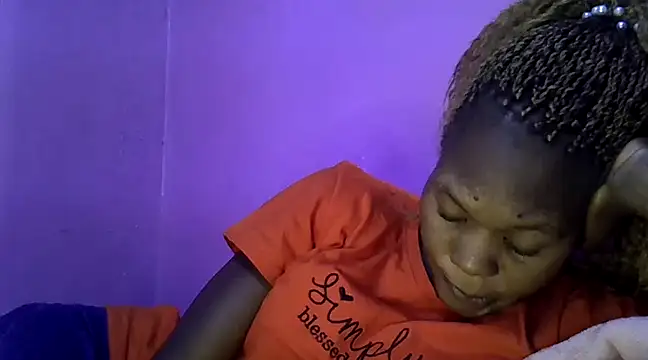 Snapshot of Cute_tamara chatting on 12.19.24 Cute tamara online show from 12.19.24