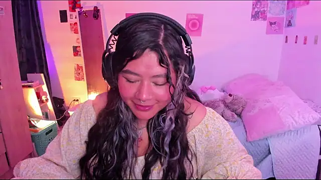 StephaniFox online show from 02.05.25