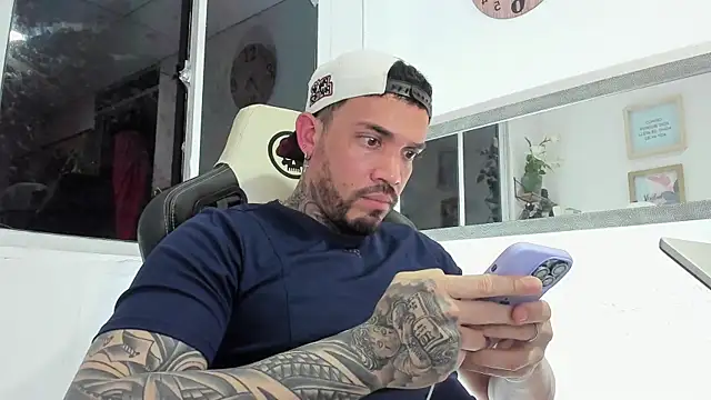 Angel sex latin online show from 01.01.25