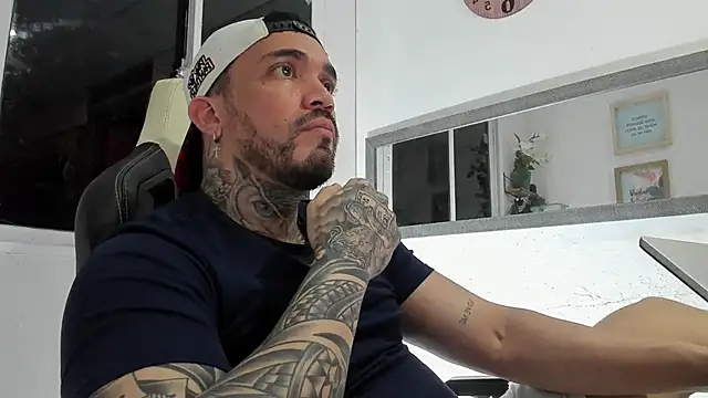 Angel sex latin online show from 01.01.25