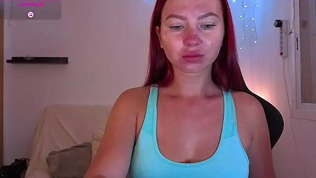 Snapshot of Karinchik_ chatting on 09.23.25 Karinchik online show from 09.23.25