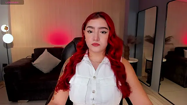 ViolettCastel online show from 10.27.25