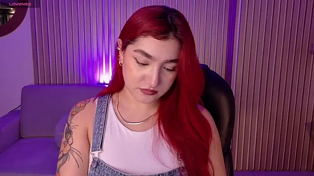 ViolettCastel online show from 11.05.25