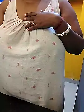 Snapshot of ANUBHABI chatting on 03.09.25 ANUBHABI online show from 03.09.25