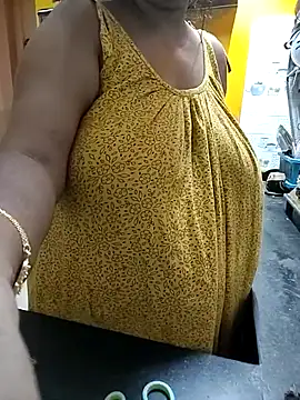 Snapshot of ANUBHABI chatting on 10.13.25 ANUBHABI online show from 10.13.25