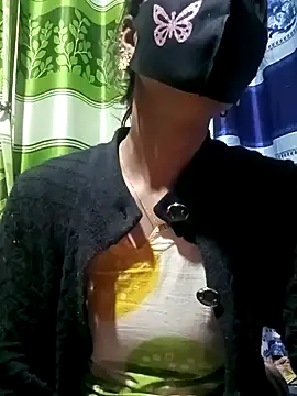 Snapshot of Aruyeshi- chatting on 01.28.25 Aruyeshi- online show from 01.28.25