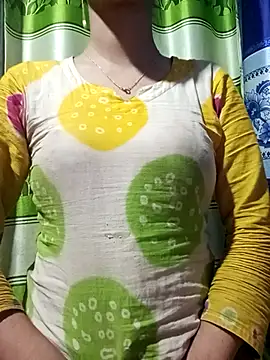 Snapshot of Aruyeshi- chatting on 02.13.25 Aruyeshi- online show from 02.13.25