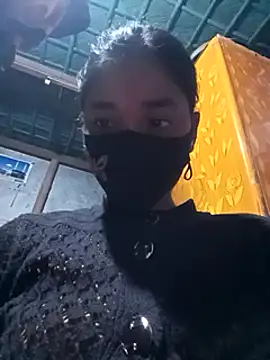 Snapshot of Aruyeshi- chatting on 02.27.25 Aruyeshi- online show from 02.27.25