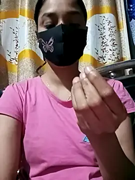 Snapshot of Aruyeshi- chatting on 03.11.25 Aruyeshi- online show from 03.11.25