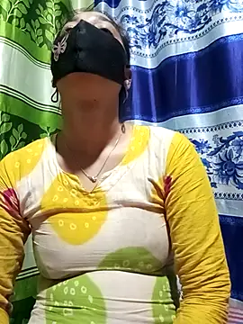 Snapshot of Aruyeshi- chatting on 03.16.25 Aruyeshi- online show from 03.16.25