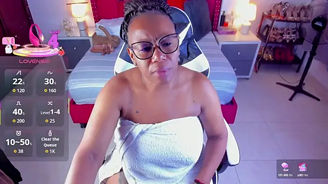 ShantalDior online show from 09.09.25