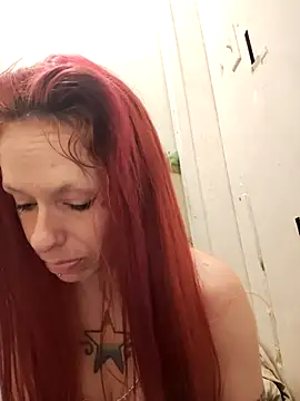 Snapshot of vvictoria_xxx chatting on 11.05.25 vvictoria xxx online show from 11.05.25