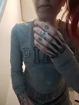 Snapshot of vvictoria_xxx chatting on 11.07.25 vvictoria xxx online show from 11.07.25