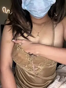 Snapshot of HotIndianCouple__8 chatting on 12.15.24 HotIndianCouple  8 online show from 12.15.24