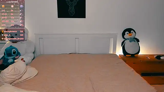 Snapshot of shaameless chatting on 03.15.25 shaameless online show from 03.15.25