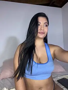 Snapshot of DashaStar chatting on 03.09.25 DashaStar online show from 03.09.25