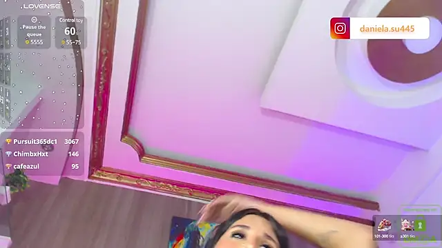 Snapshot of milan_delrey chatting on 12.14.24 milan delrey online show from 12.14.24