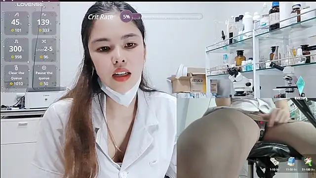 Snapshot of Kathylove_2023 chatting on 03.04.25 Kathylove 2023 online show from 03.04.25