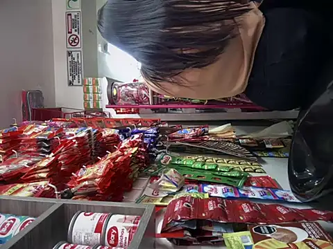 Snapshot of Sol_biglips chatting on 01.14.25 Sol biglips online show from 01.14.25