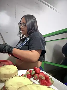 Snapshot of Sol_biglips chatting on 01.17.25 Sol biglips online show from 01.17.25