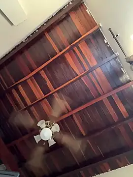 Snapshot of tom_thick chatting on 10.15.25 tom thick online show from 10.15.25