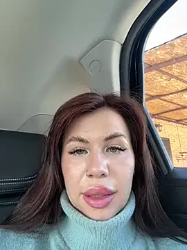 Snapshot of KristinaMoon chatting on 02.22.25 KristinaMoon online show from 02.22.25