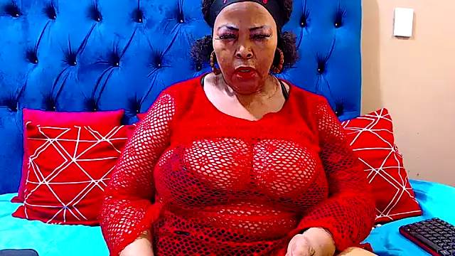 Snapshot of ebonycandy10 chatting on 03.12.25 ebonycandy10 online show from 03.12.25