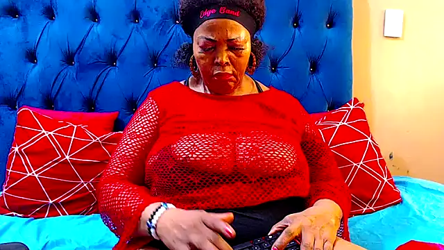 Snapshot of ebonycandy10 chatting on 03.12.25 ebonycandy10 online show from 03.12.25