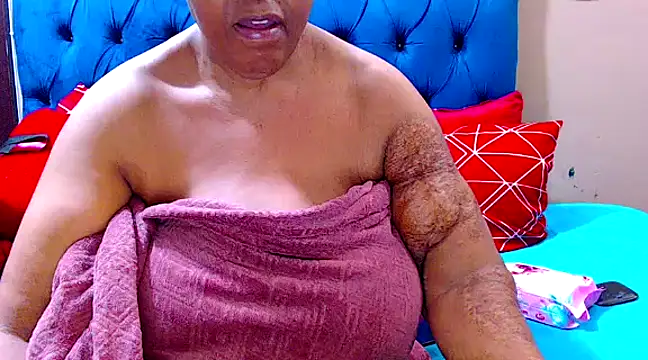 Snapshot of ebonycandy10 chatting on 03.17.25 ebonycandy10 online show from 03.17.25