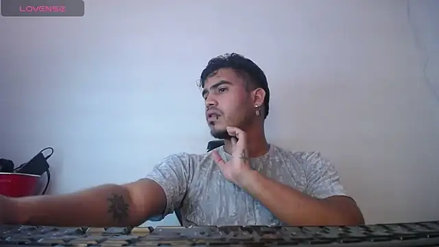 Snapshot of jaden_98_ chatting on 01.30.25 jaden 98 online show from 01.30.25