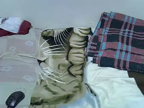 Snapshot of springly_love chatting on 10.22.25 springly love online show from 10.22.25