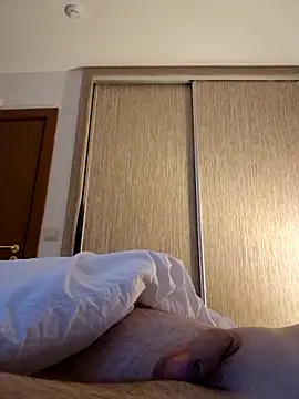 Snapshot of petarpalashev8777 chatting on 11.15.25 petarpalashev8777 online show from 11.15.25