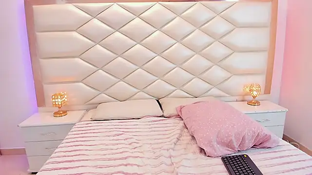 samanthaevans4 online show from 03.07.25