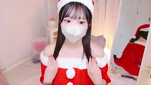 Snapshot of HONO_cha chatting on 12.27.24 HONO cha online show from 12.27.24