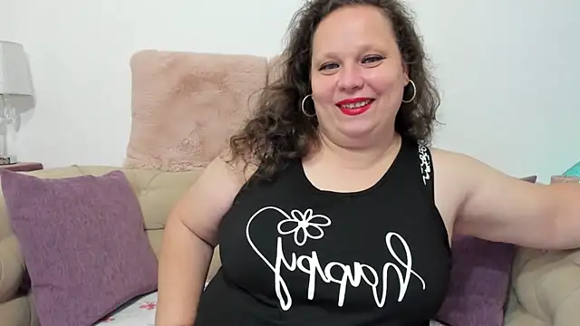 Snapshot of KarolineJoyy chatting on 09.25.25 KarolineJoyy online show from 09.25.25