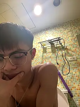 Snapshot of mumuowl chatting on 09.21.25 mumuowl online show from 09.21.25