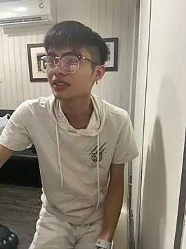 Snapshot of mumuowl chatting on 09.25.25 mumuowl online show from 09.25.25