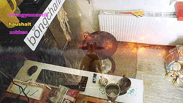 Snapshot of BongChannel chatting on 01.30.25 BongChannel online show from 01.30.25