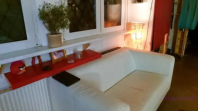 Snapshot of BongChannel chatting on 02.02.25 BongChannel online show from 02.02.25